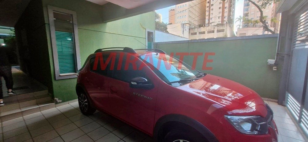 Sobrado de 220m² com 5 quartos em Santana