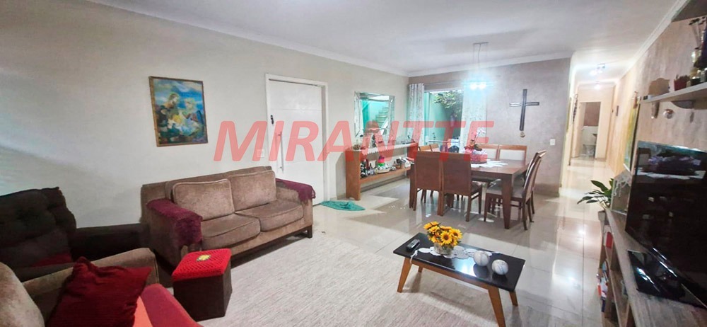 Sobrado de 220m² com 5 quartos em Santana