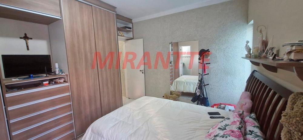 Sobrado de 220m² com 5 quartos em Santana