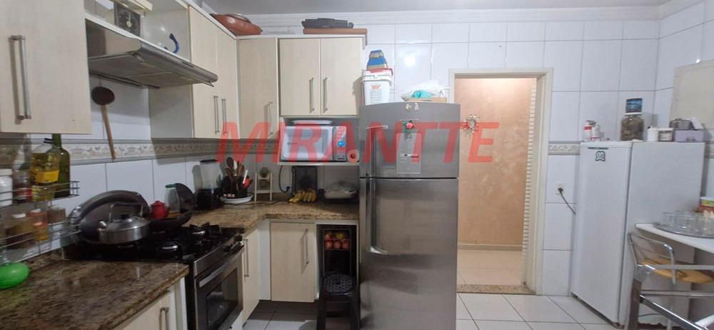 Sobrado de 220m² com 5 quartos em Santana