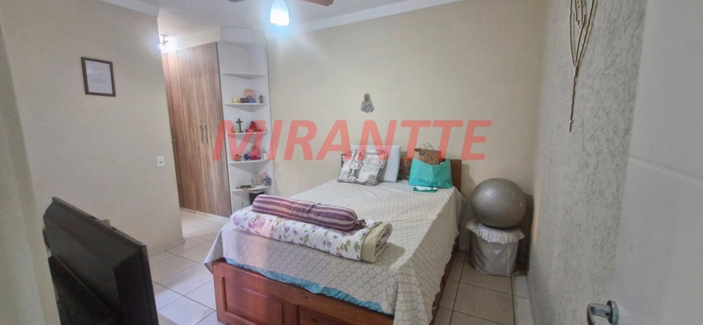Sobrado de 220m² com 5 quartos em Santana