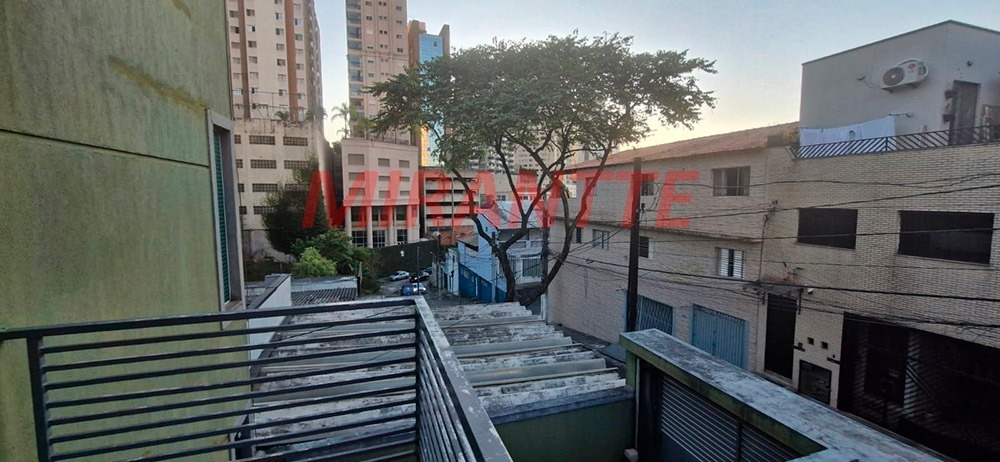 Sobrado de 220m² com 5 quartos em Santana