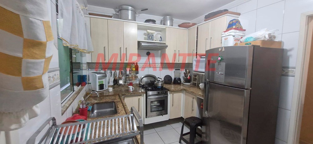 Sobrado de 220m² com 5 quartos em Santana
