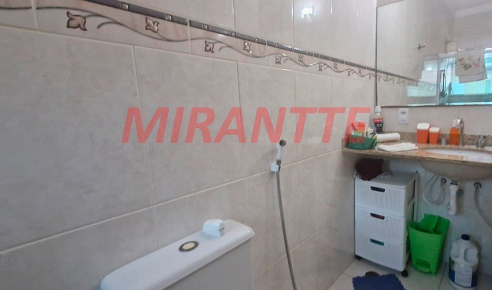 Sobrado de 220m² com 5 quartos em Santana