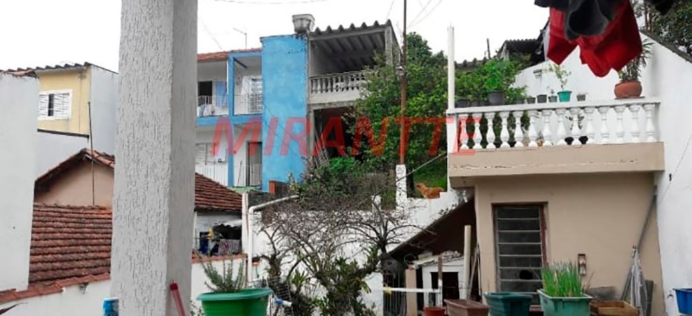 Sobrado de 145m² com 4 quartos em Vila Mazzei