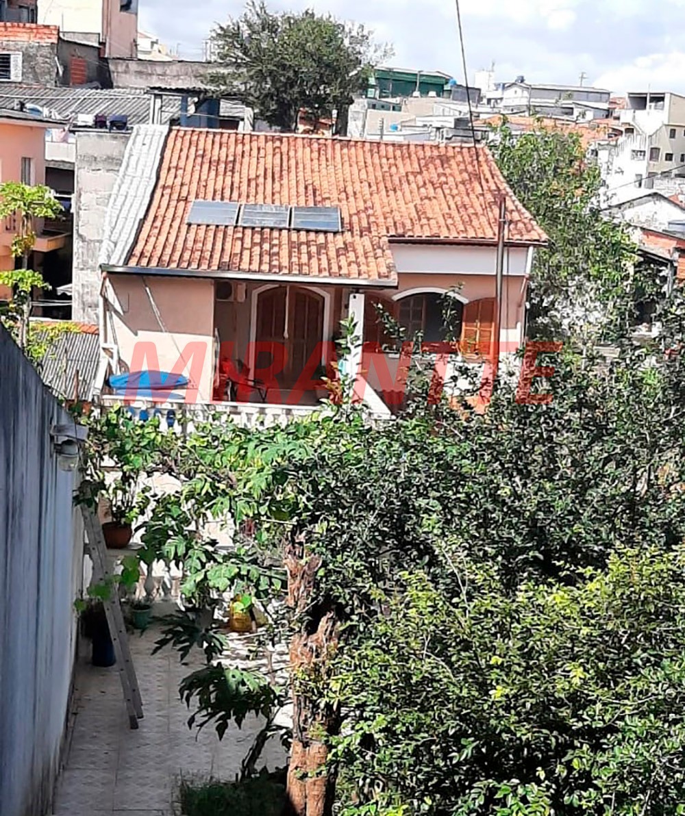 Sobrado de 145m² com 4 quartos em Vila Mazzei