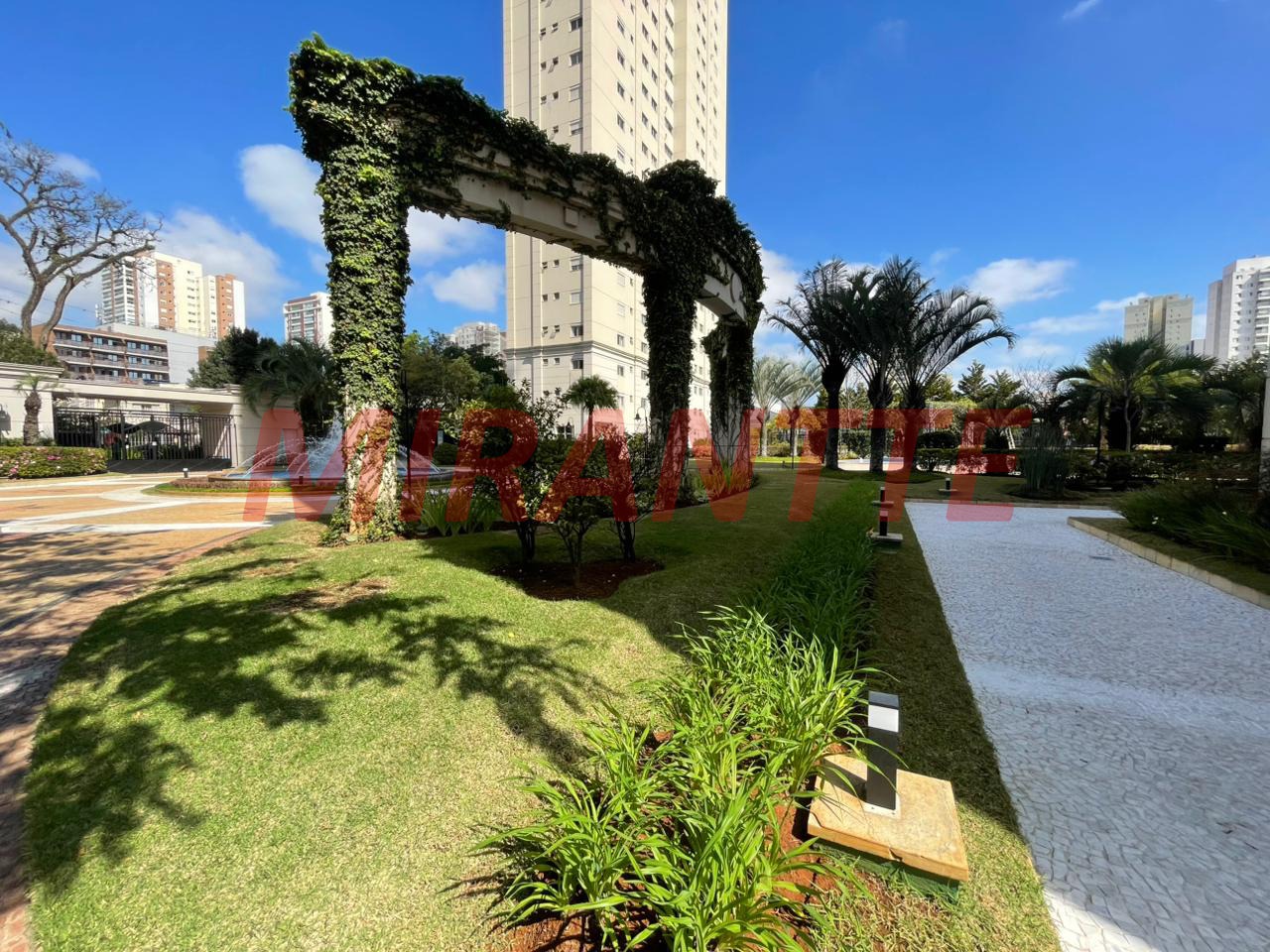 Apartamento de 172m² com 3 quartos em Vila Romana