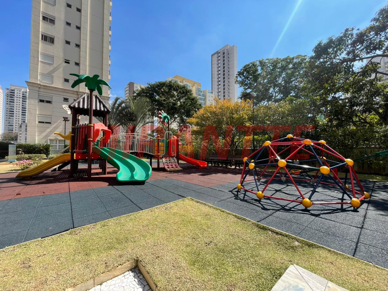 Apartamento de 172m² com 3 quartos em Vila Romana