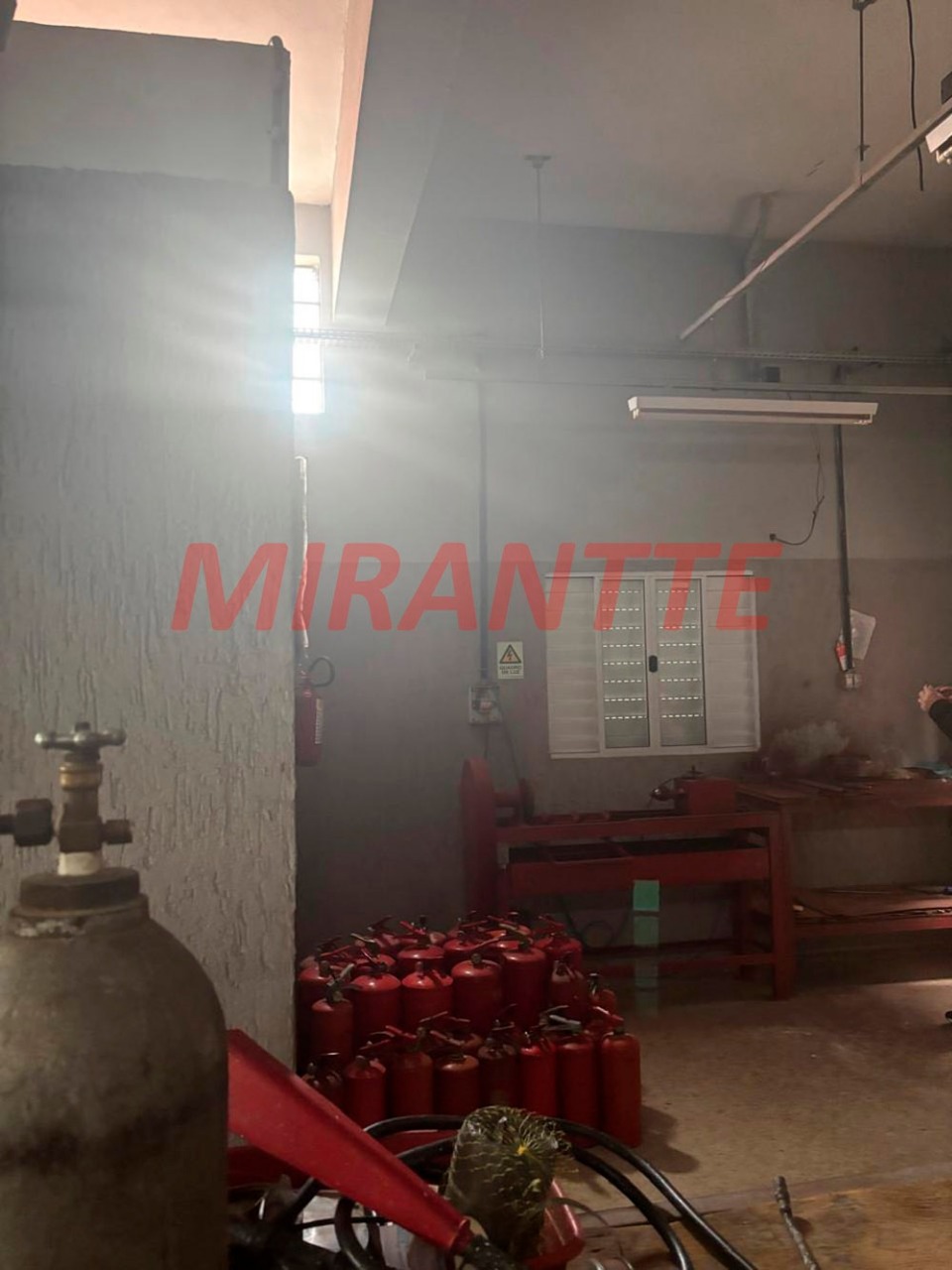 Galpao de 348m² em Parque Novo Mundo
