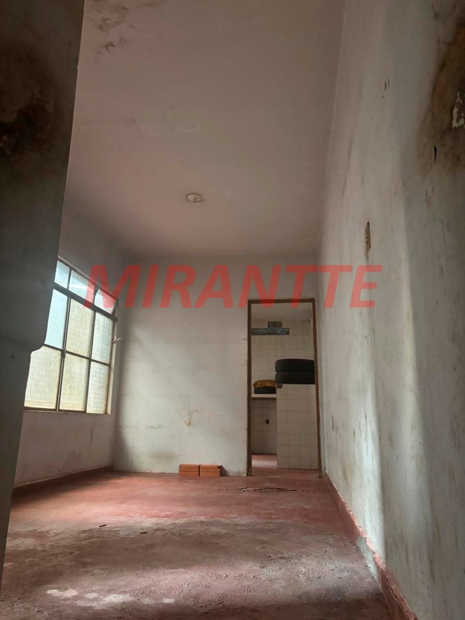 Galpao de 348m² em Parque Novo Mundo