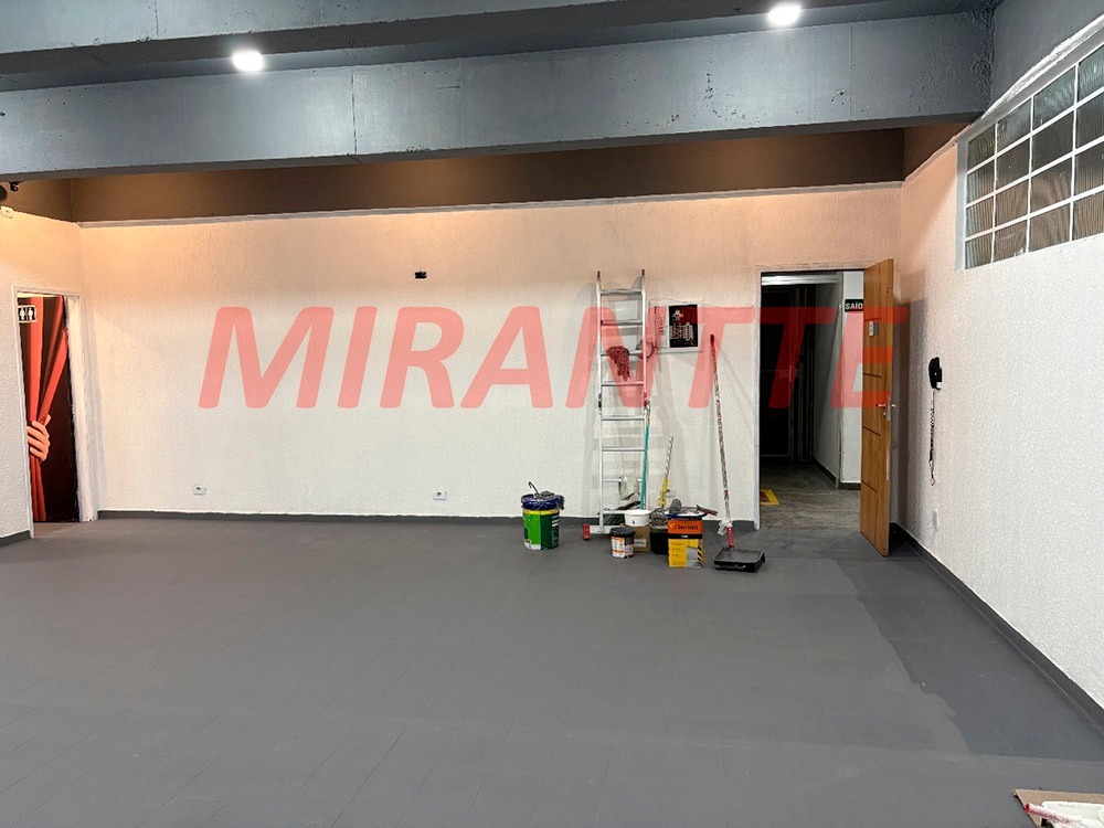 Comercial de 80m² em Vila Galvão