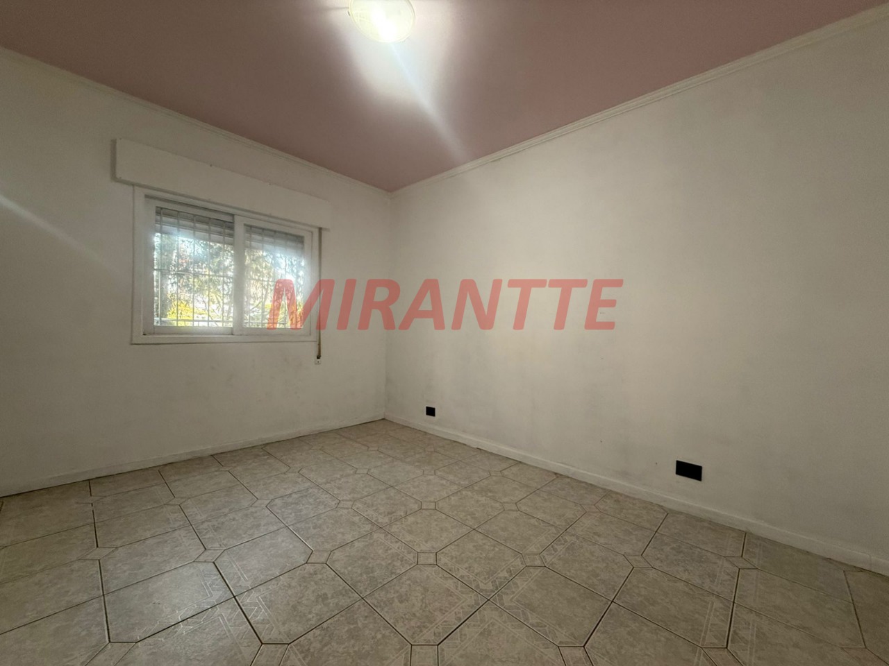 Apartamento de 70m² com 2 quartos em Água Fria