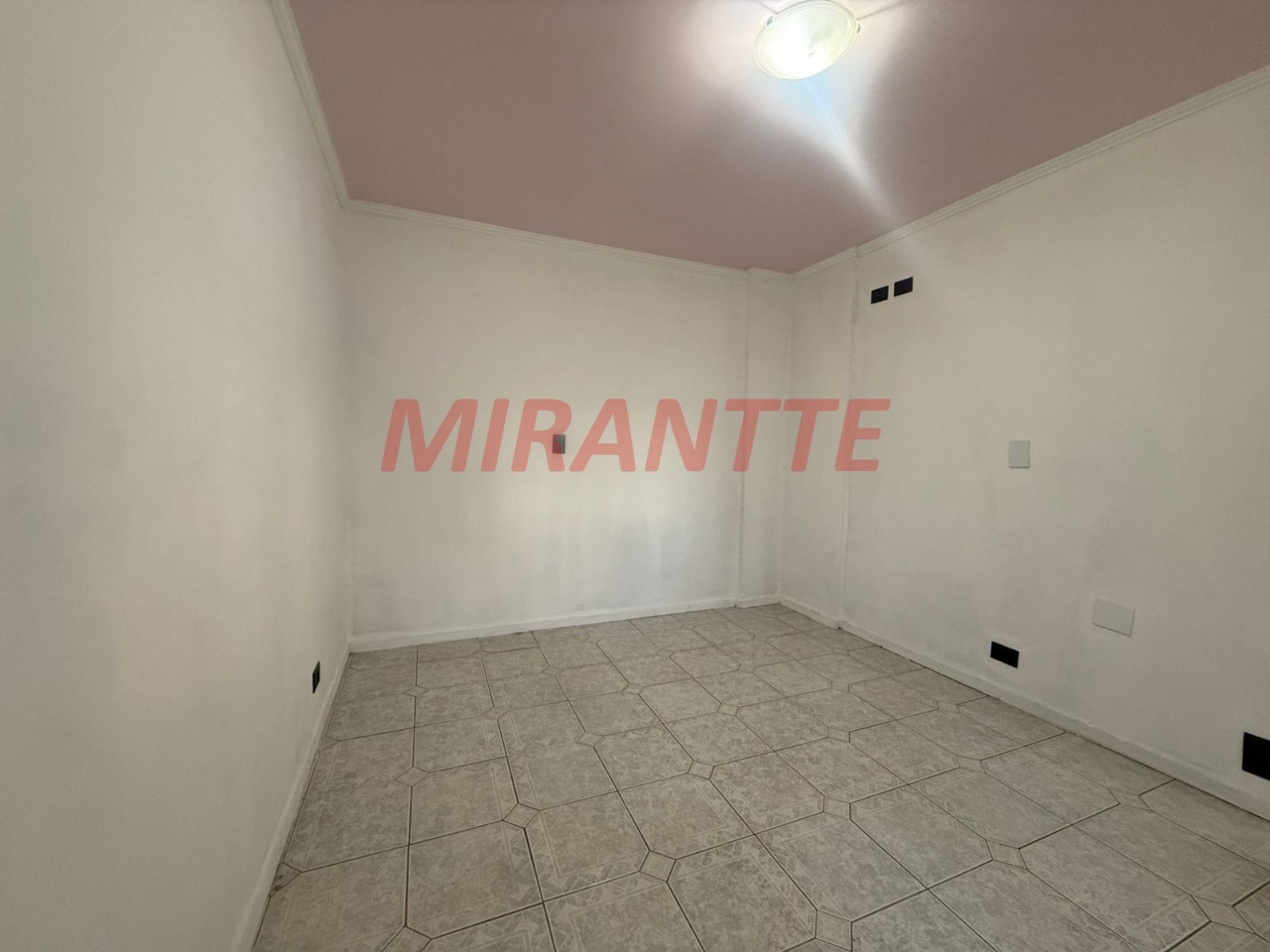 Apartamento de 70m² com 2 quartos em Água Fria
