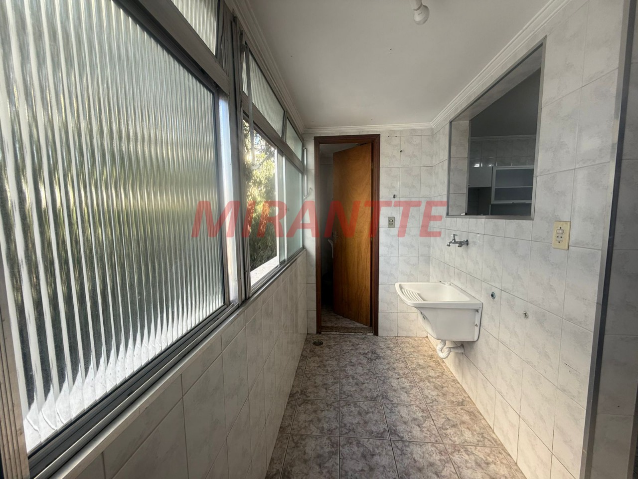 Apartamento de 70m² com 2 quartos em Água Fria