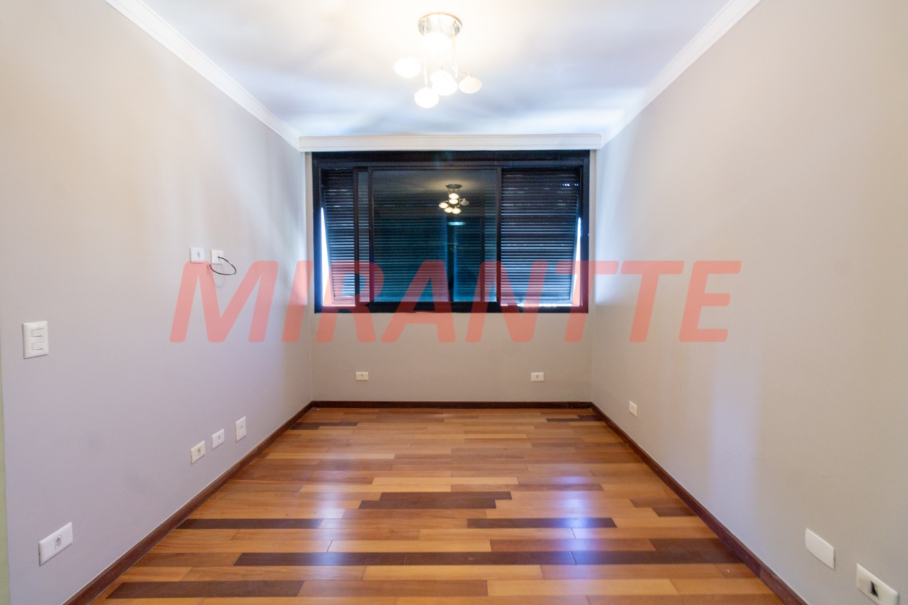 Cobertura de 387m² com 5 quartos em Água Fria