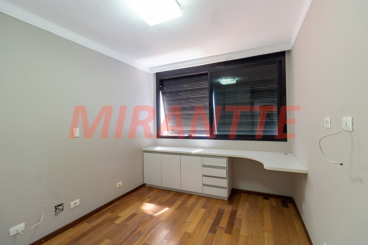Cobertura de 387m² com 5 quartos em Água Fria