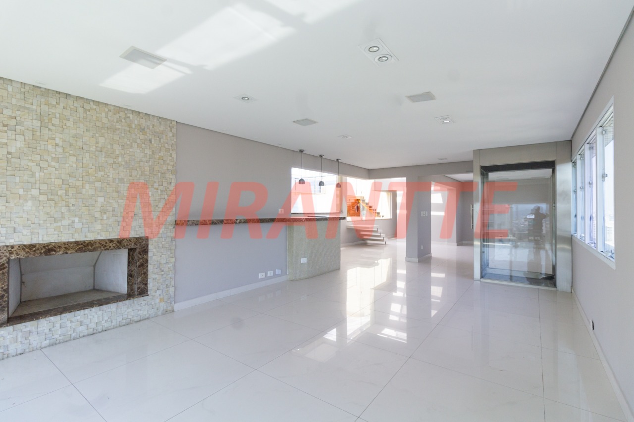 Cobertura de 387m² com 5 quartos em Água Fria