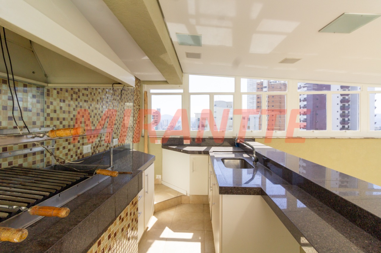 Cobertura de 387m² com 5 quartos em Água Fria