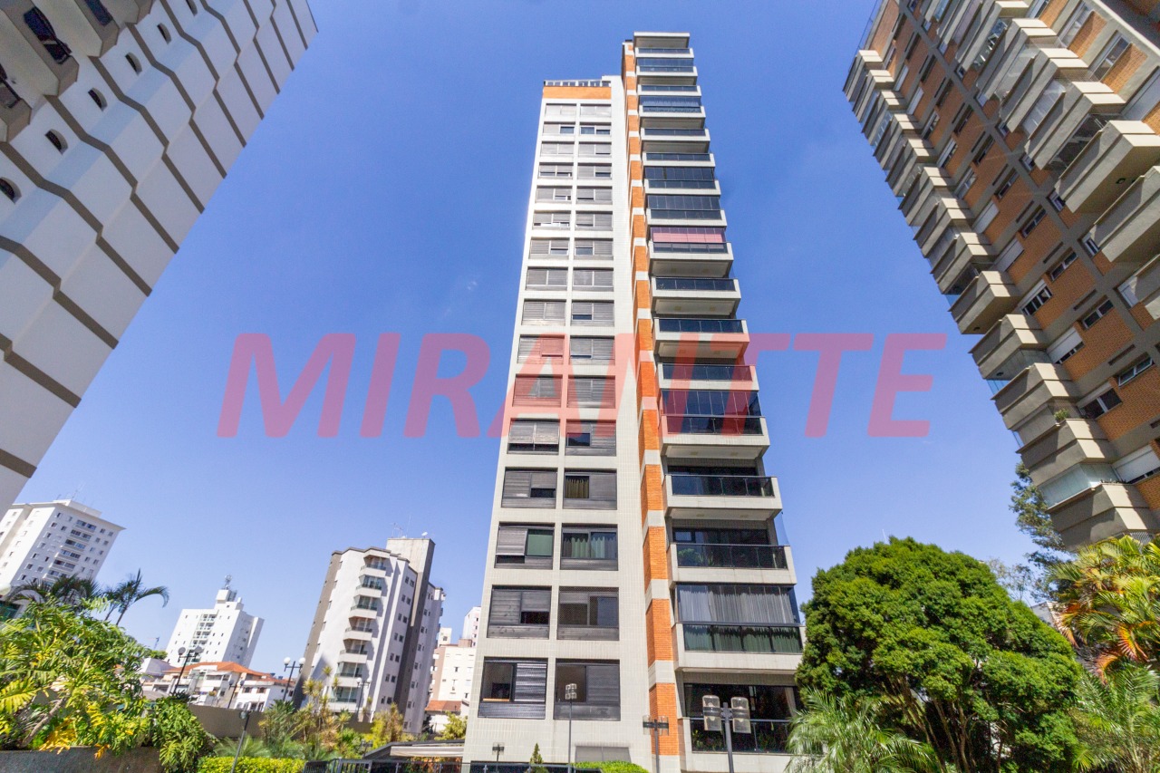 Cobertura de 387m² com 5 quartos em Água Fria
