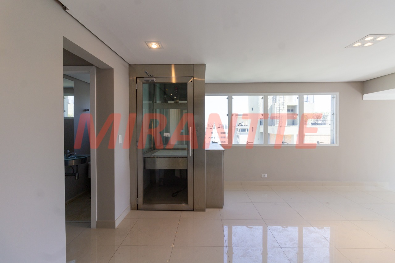Cobertura de 387m² com 5 quartos em Água Fria