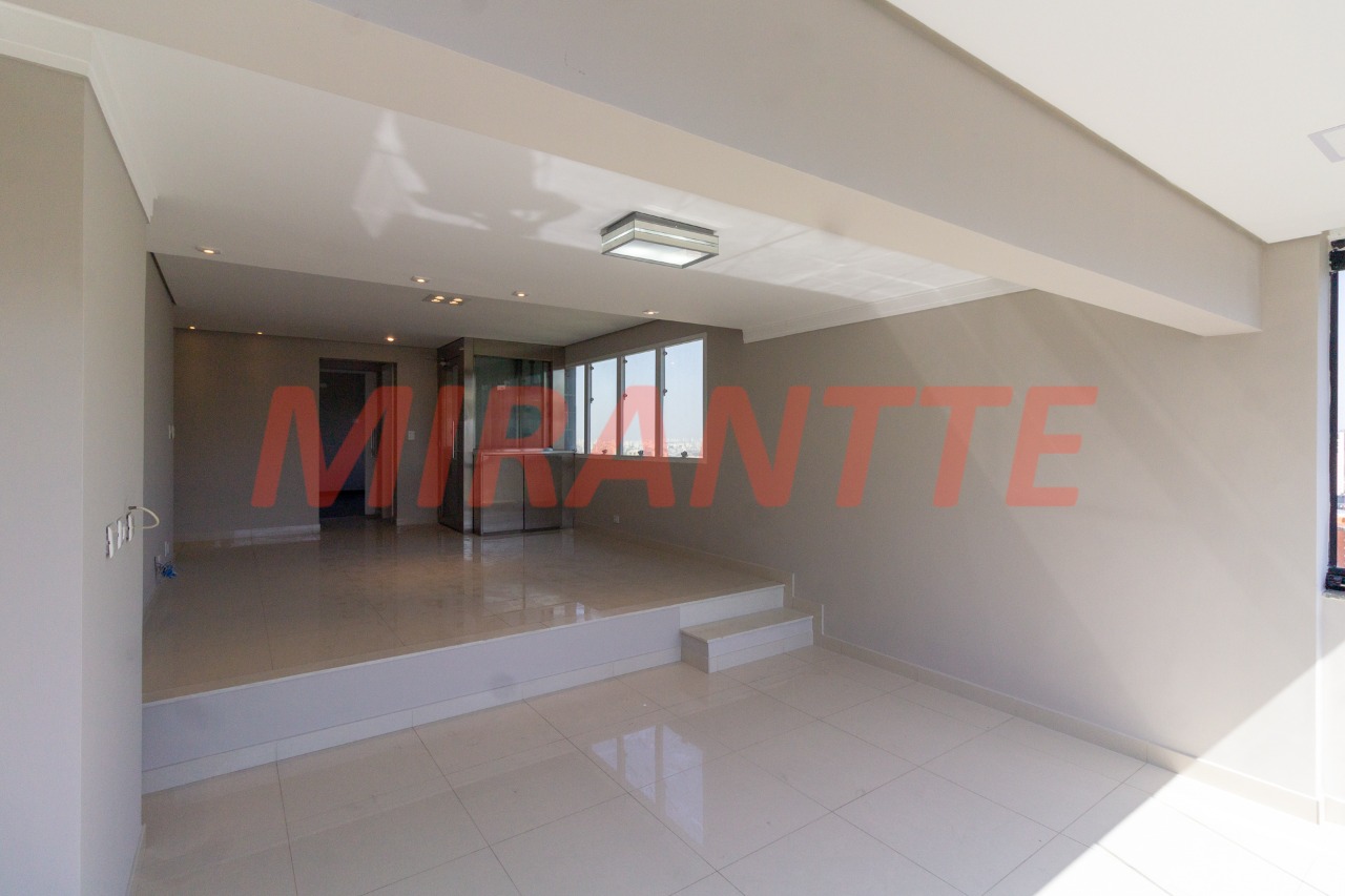 Cobertura de 387m² com 5 quartos em Água Fria