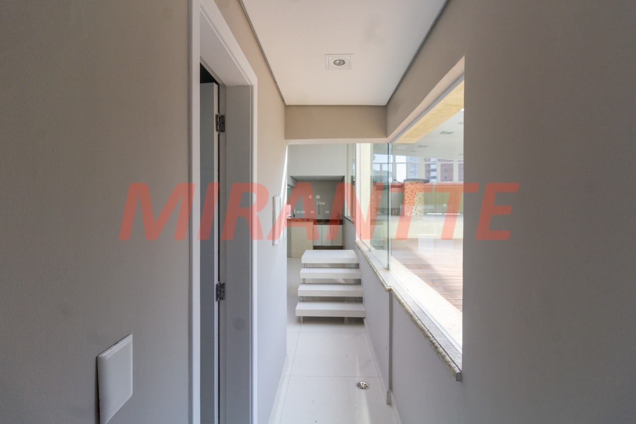 Cobertura de 387m² com 5 quartos em Água Fria