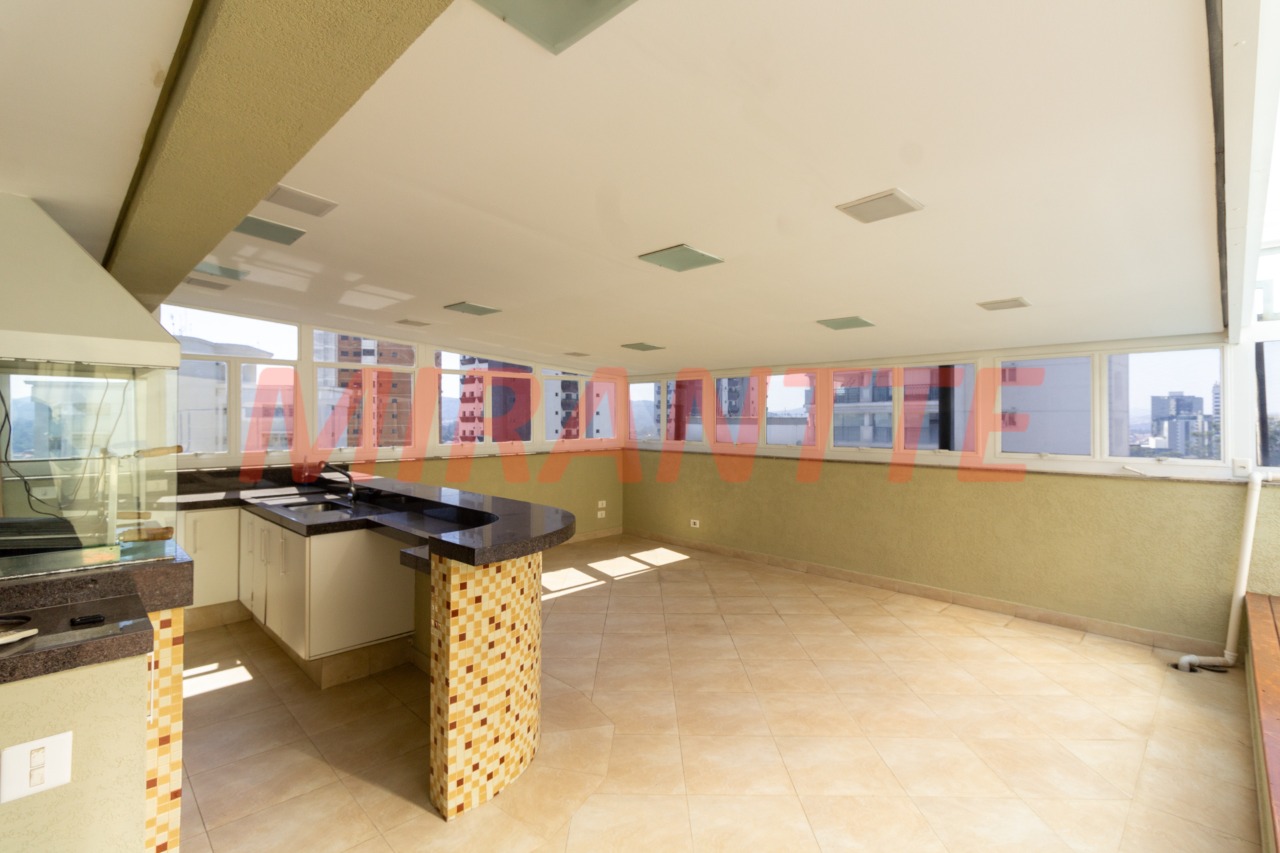 Cobertura de 387m² com 5 quartos em Água Fria