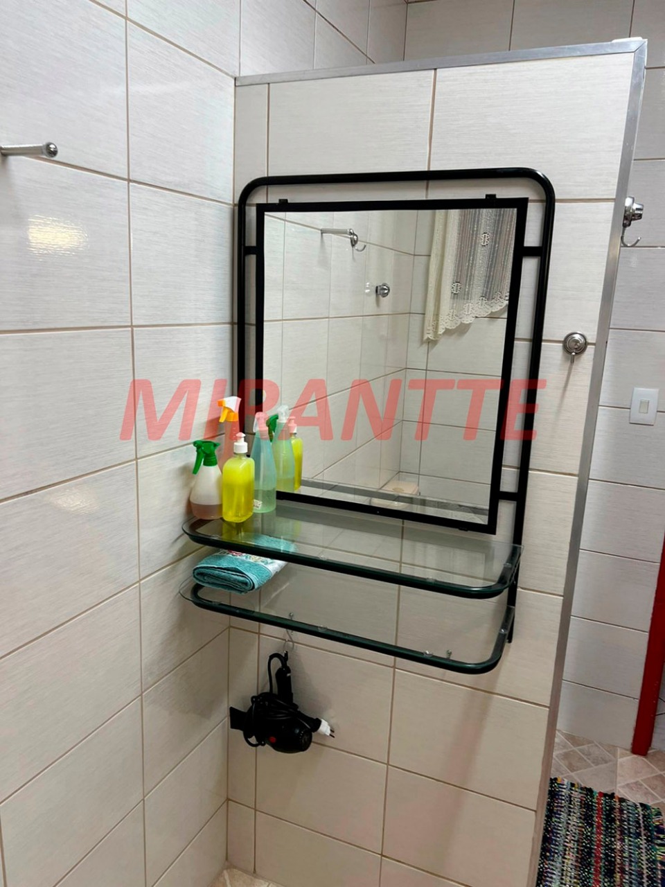 Sobrado de 247m² com 3 quartos em Bortolândia