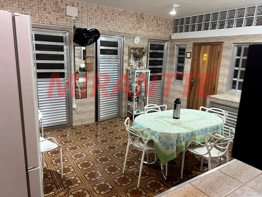 Sobrado de 247m² com 3 quartos em Bortolândia
