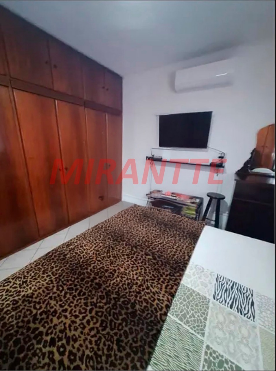 Sobrado de 247m² com 3 quartos em Bortolândia