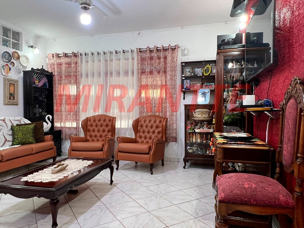 Sobrado de 247m² com 3 quartos em Bortolândia