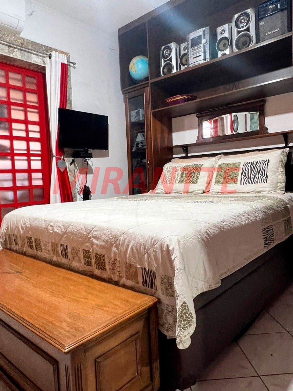Sobrado de 247m² com 3 quartos em Bortolândia