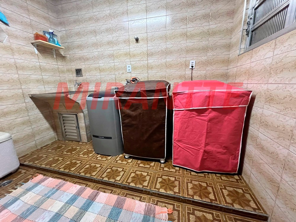 Sobrado de 247m² com 3 quartos em Bortolândia