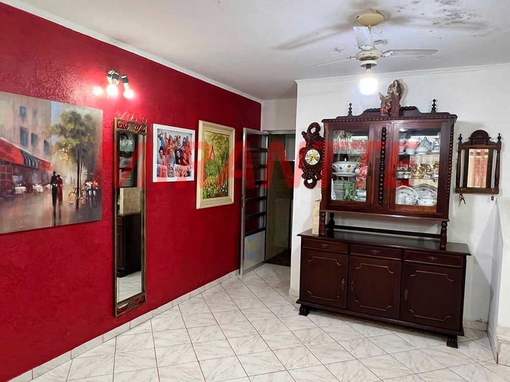 Sobrado de 247m² com 3 quartos em Bortolândia