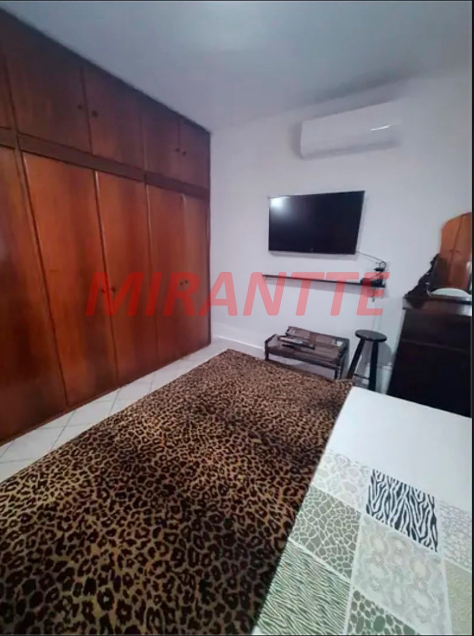 Sobrado de 247m² com 3 quartos em Bortolândia