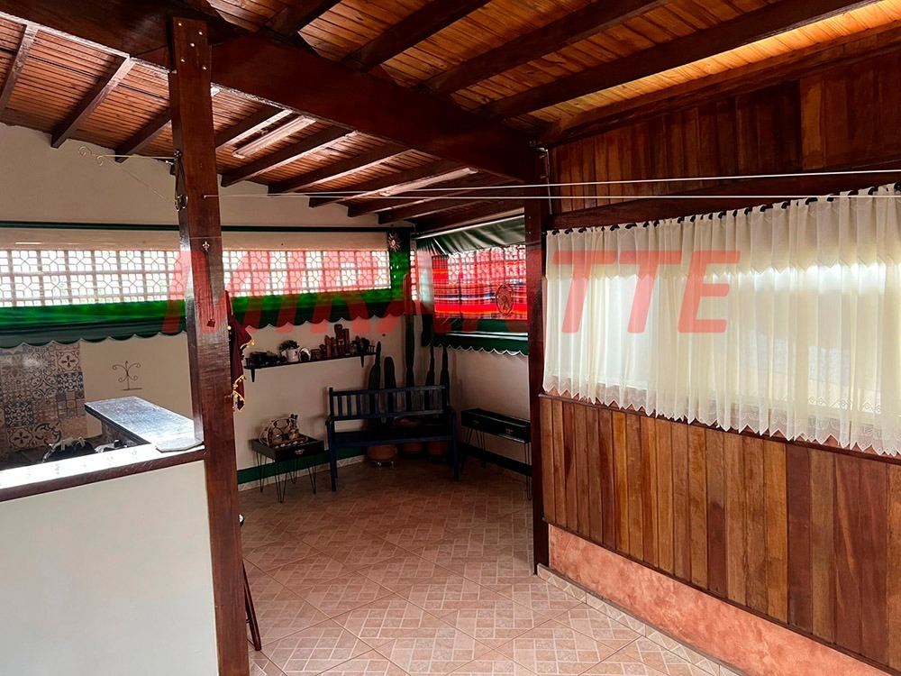 Sobrado de 247m² com 3 quartos em Bortolândia