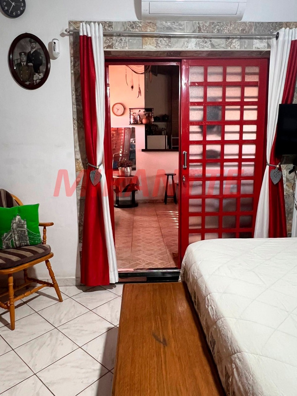 Sobrado de 247m² com 3 quartos em Bortolândia