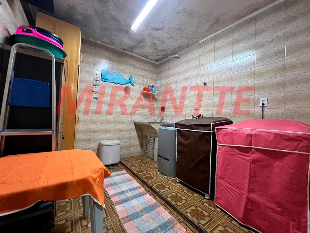 Sobrado de 247m² com 3 quartos em Bortolândia