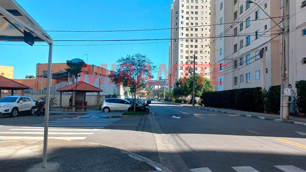 Apartamento de 45m² com 2 quartos em Ponte Grande