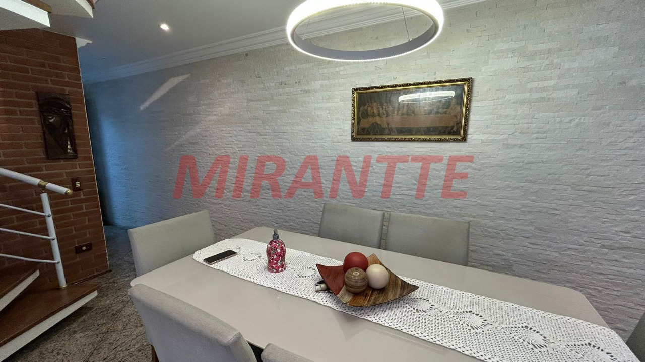 Sobrado de 260m² com 4 quartos em Jardim das Laranjeiras