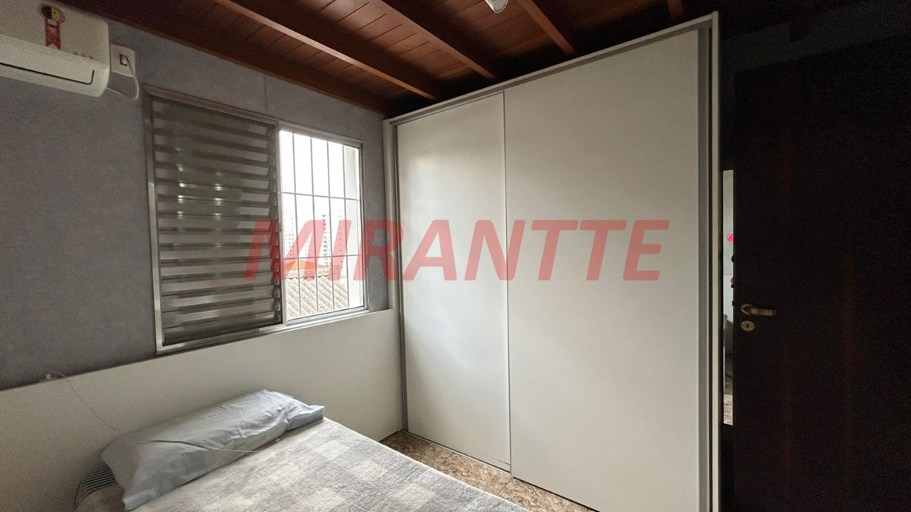 Sobrado de 260m² com 4 quartos em Jardim das Laranjeiras