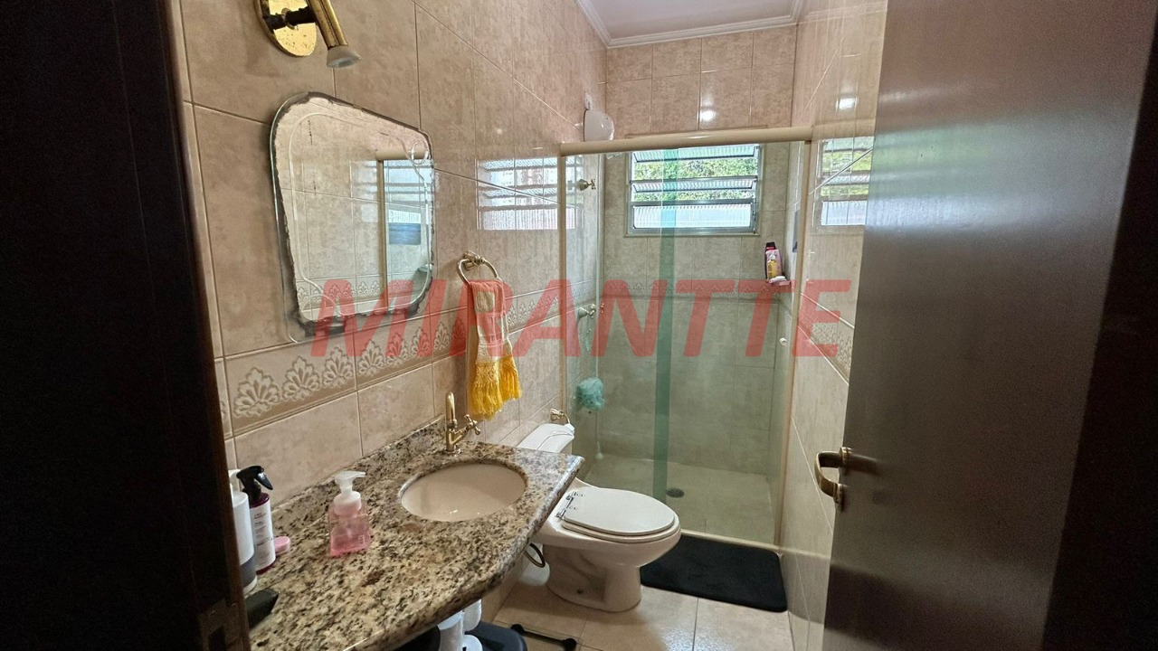 Sobrado de 260m² com 4 quartos em Jardim das Laranjeiras
