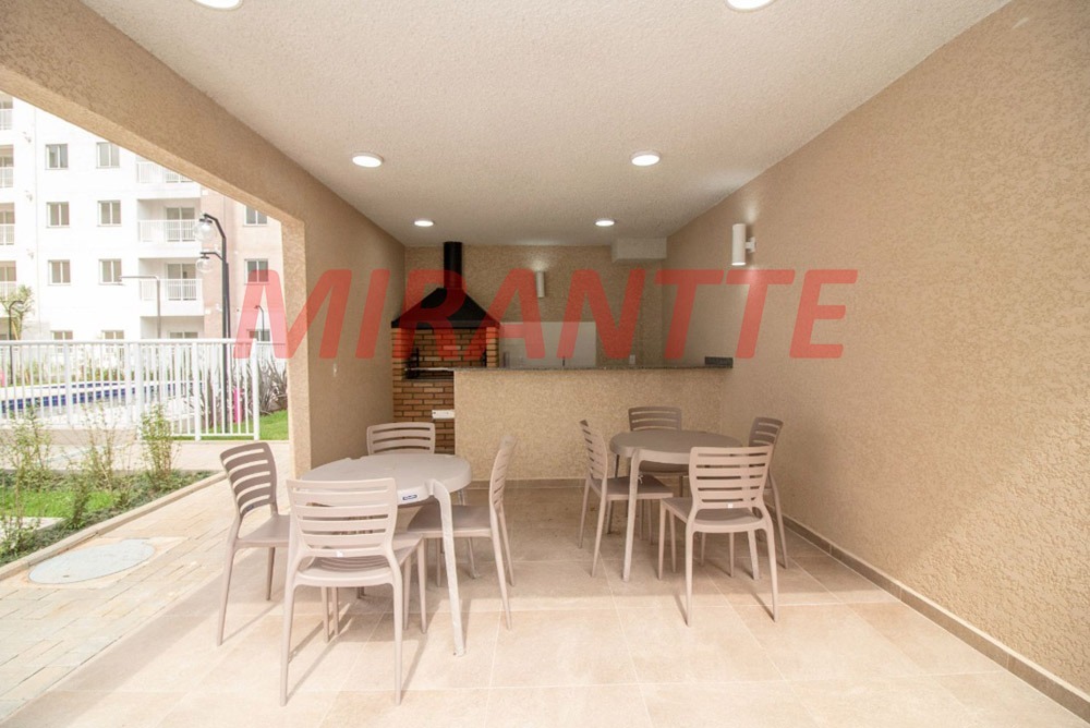 Apartamento de 43000m² com 2 quartos em Vila Itapegica