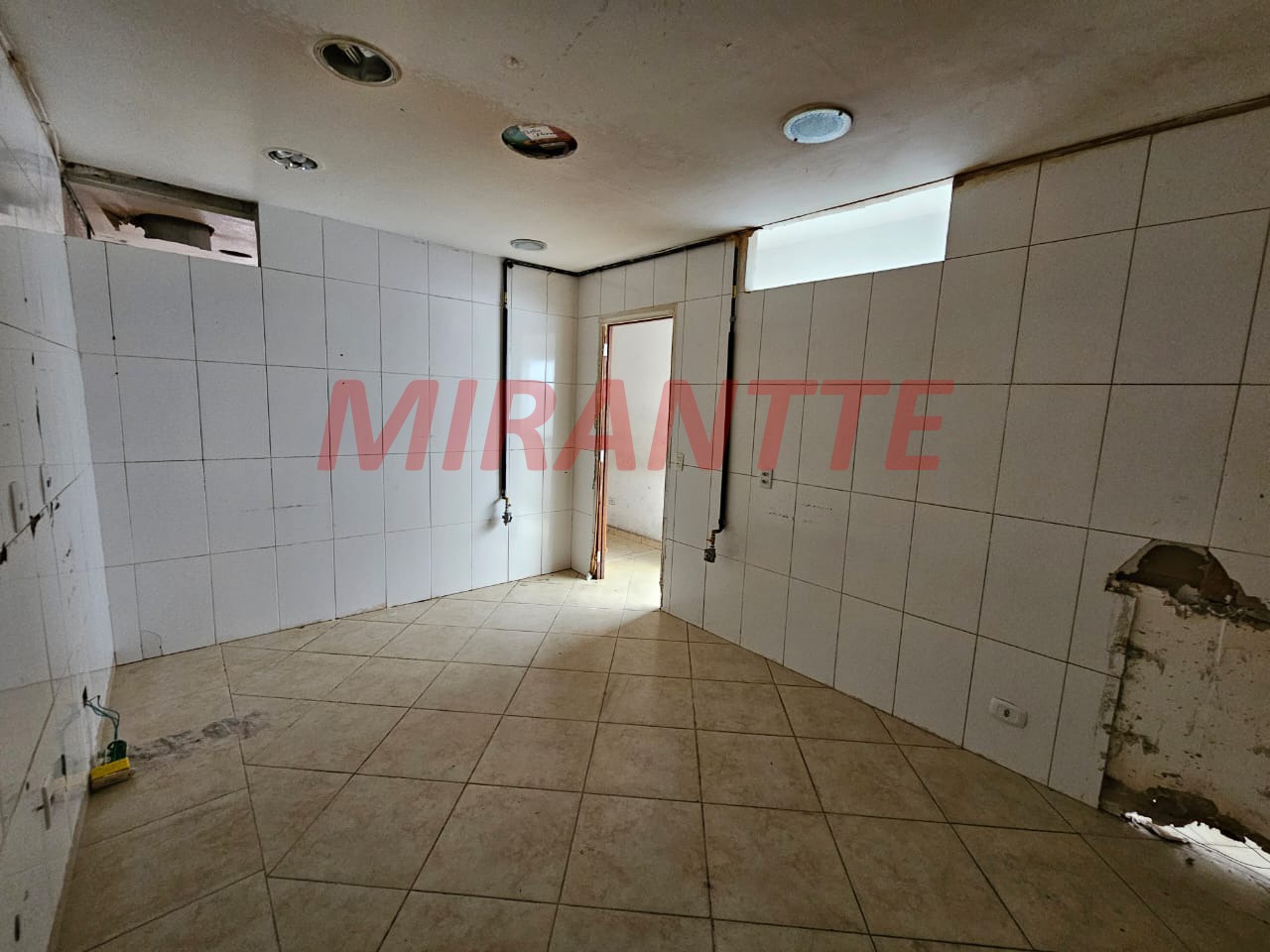 Comercial de 90m² em Santa Teresinha