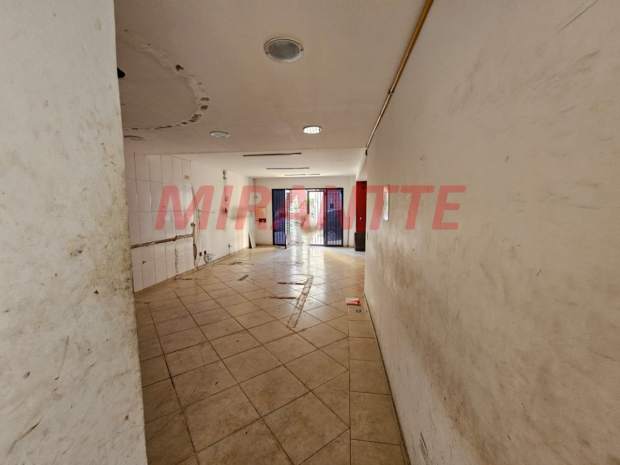Comercial de 90m² em Santa Teresinha