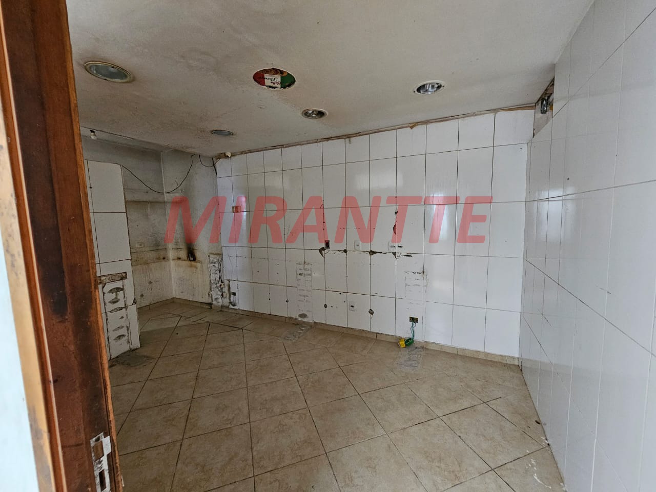 Comercial de 90m² em Santa Teresinha