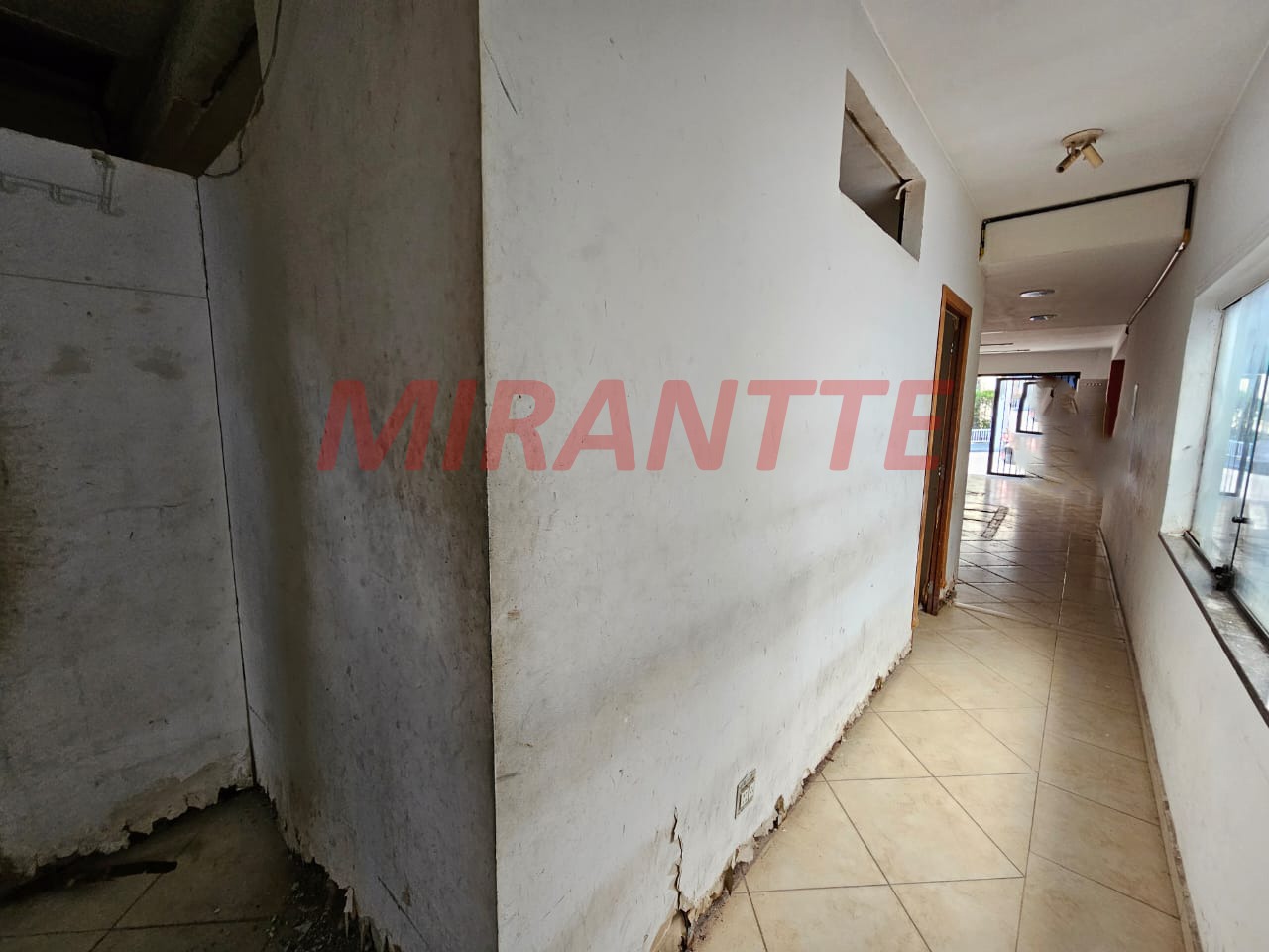 Comercial de 90m² em Santa Teresinha