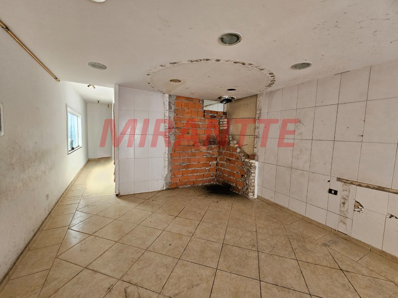 Comercial de 90m² em Santa Teresinha