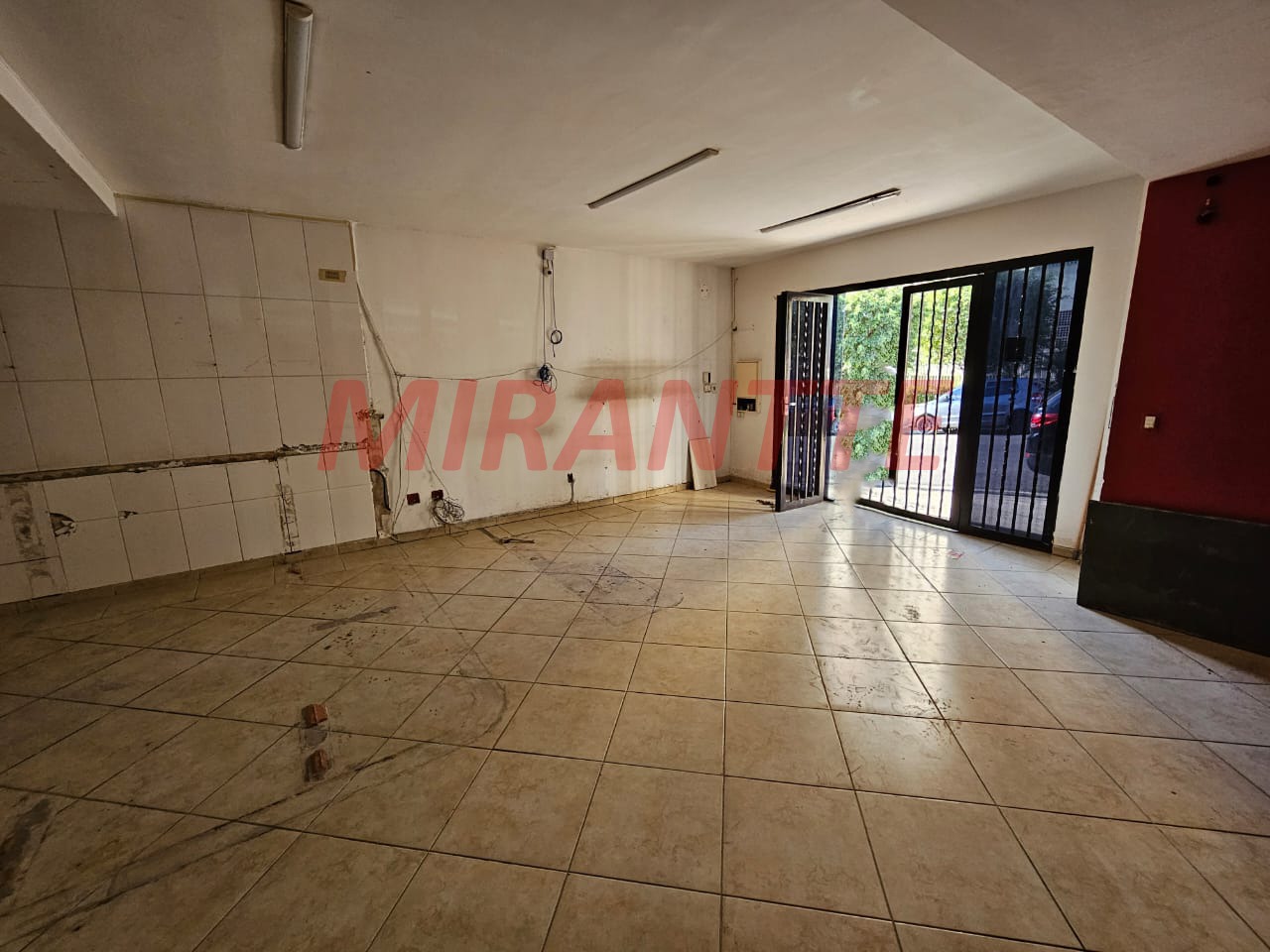 Comercial de 90m² em Santa Teresinha