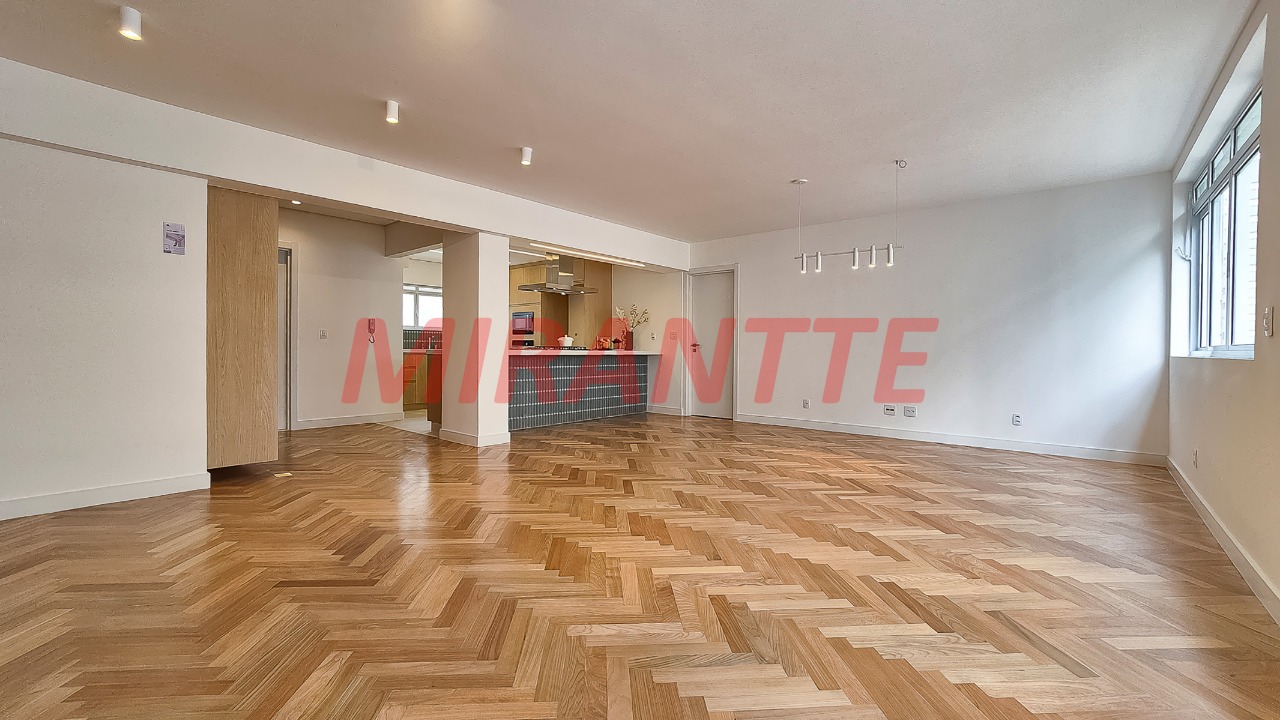 Apartamento de 158.6m² com 3 quartos em Jardim Paulista